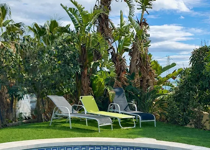 Casa Eclipse Dom wakacyjny Benajarafe